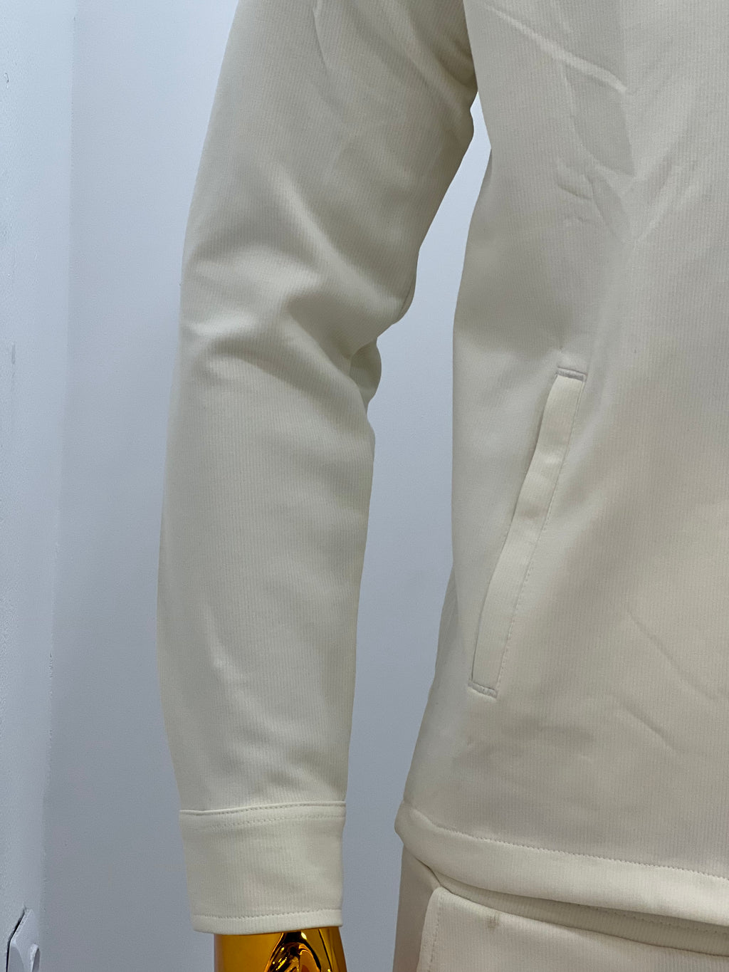 "Amiri : Plus qu’un costume, un symbole 🇹🇷🏛️ porté par les hommes d’influence."